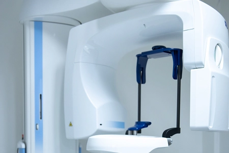 Scanner Cone Beam (CBCT) Planmeca pour radiographie panoramique et imagerie 3D